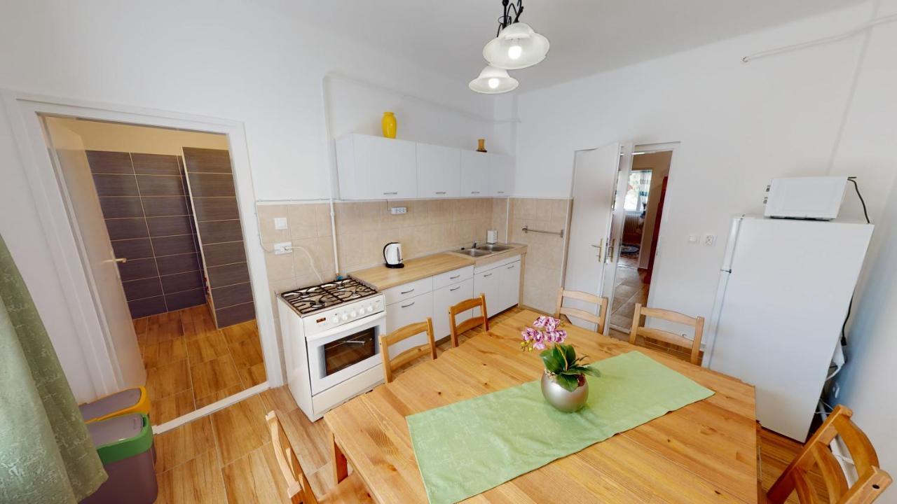 Family Apartman Miskolc Exterior foto